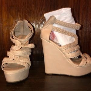 BAMBOO wedge sandals Sz 37 / 7